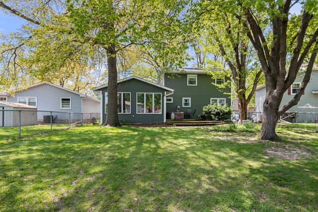 3005 N Pine Street, Davenport, IA 52804