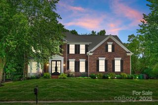 11202 Mountain Pine Drive, Charlotte, NC 28214