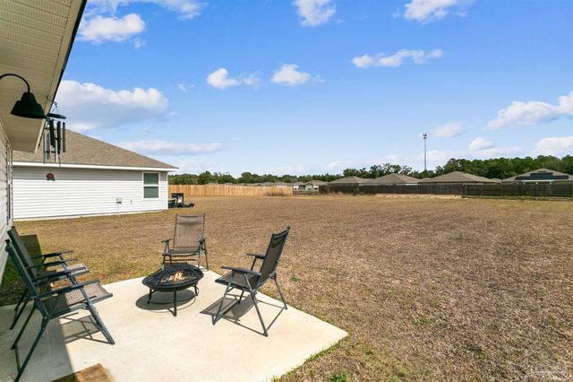 4334 Damselfly Dr, Milton, FL 32583