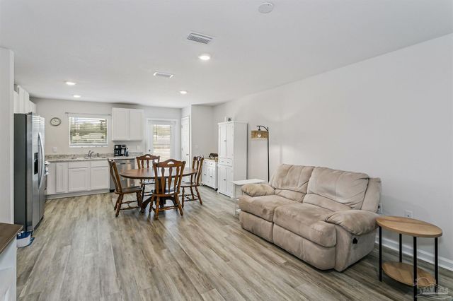 4334 Damselfly Dr, Milton, FL 32583