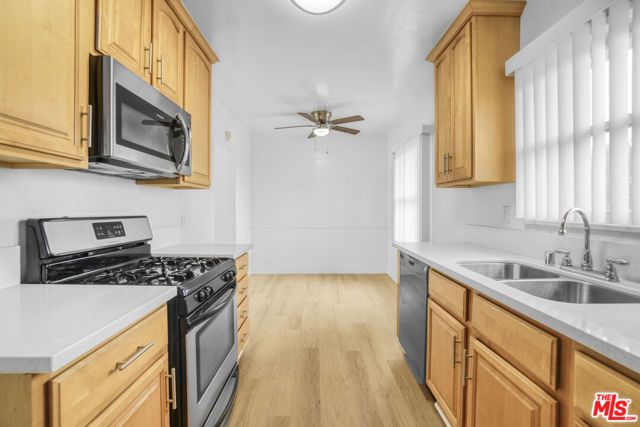 7933 Alverstone Avenue, Los Angeles, CA 90045