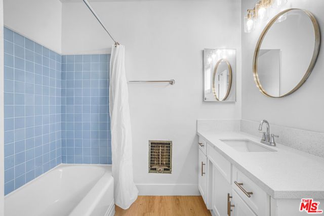 7933 Alverstone Avenue, Los Angeles, CA 90045