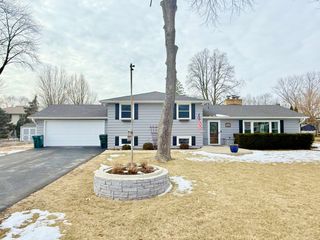 515 Roberts Lane, Batavia, IL 60510