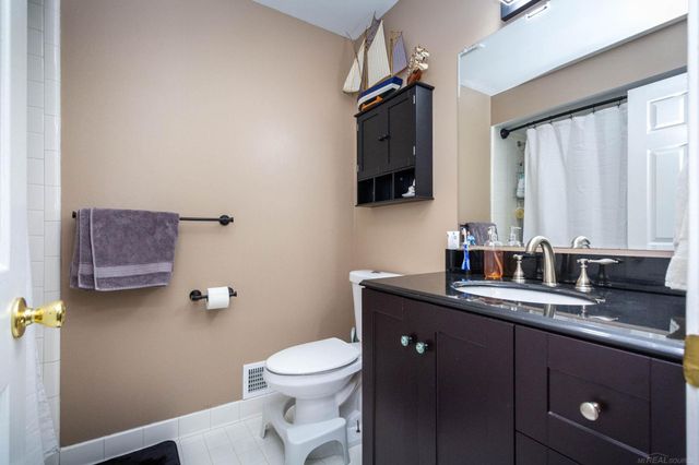 41995 King Edward Court, Clinton Township, MI 48038