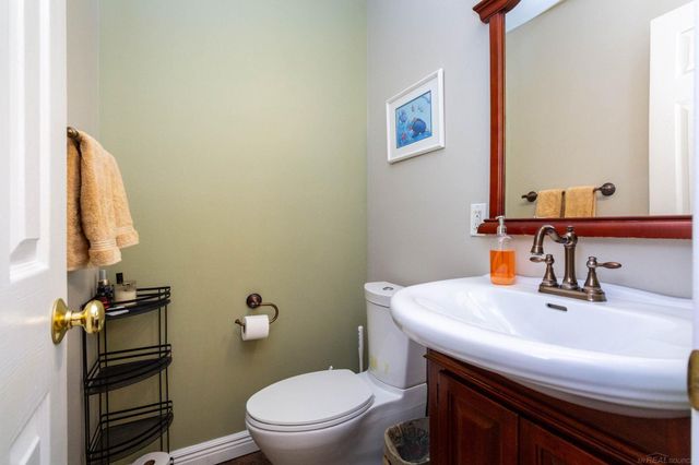 41995 King Edward Court, Clinton Township, MI 48038