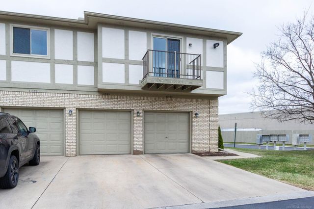 41995 King Edward Court, Clinton Township, MI 48038