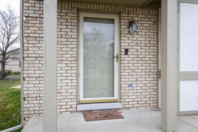 41995 King Edward Court, Clinton Township, MI 48038