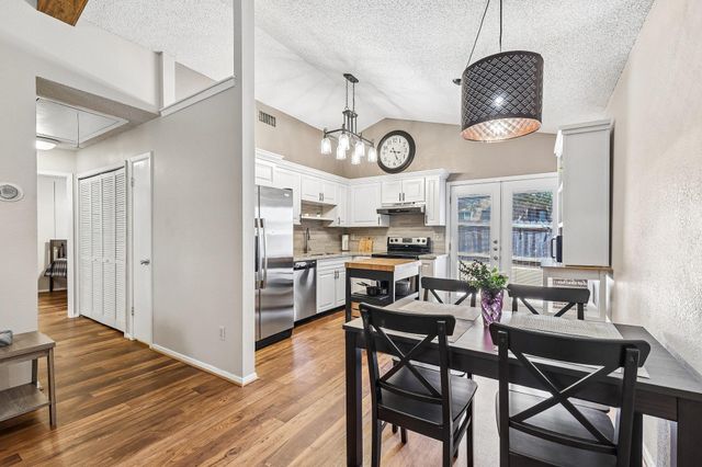 1015 Yager LN 184, Austin, TX 78753