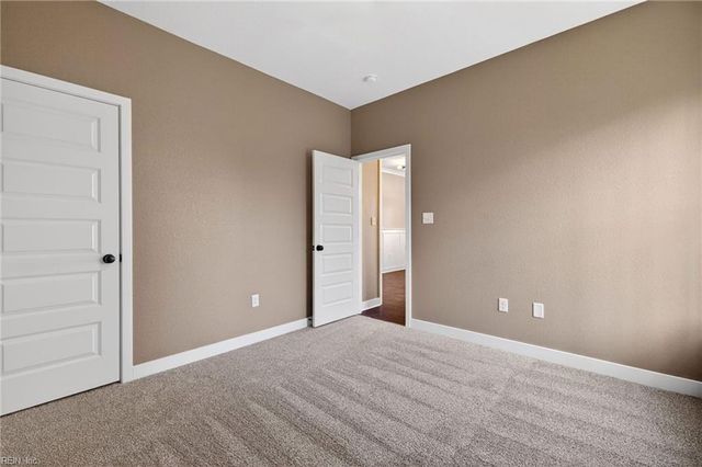 10176 Bank ST, Windsor, VA 23487