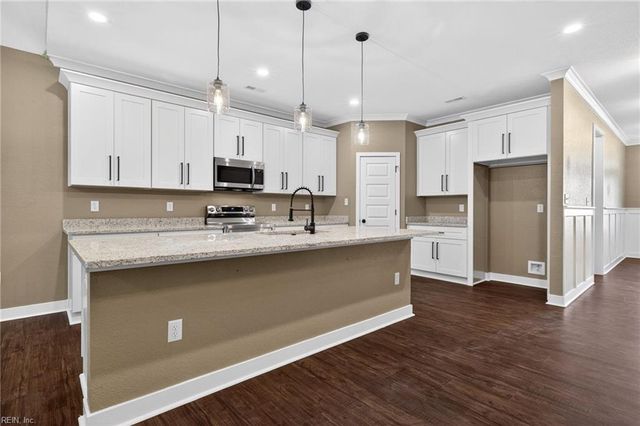 10176 Bank ST, Windsor, VA 23487