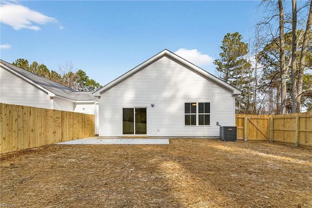 10176 Bank ST, Windsor, VA 23487