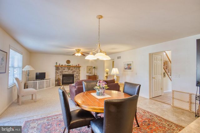 28 NORFOLK LN, Lebanon, PA 17042