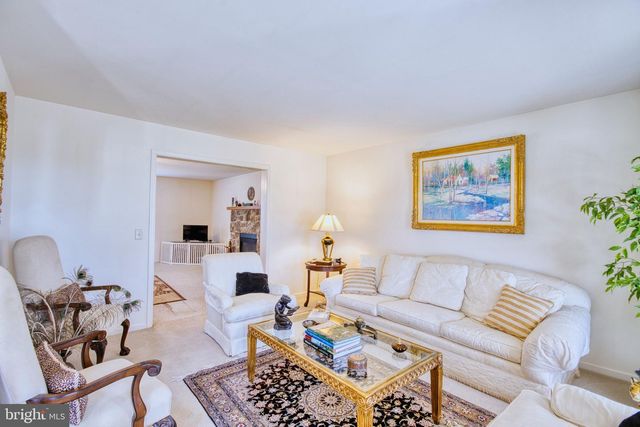 28 NORFOLK LN, Lebanon, PA 17042