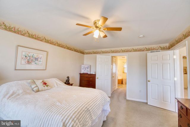 28 NORFOLK LN, Lebanon, PA 17042