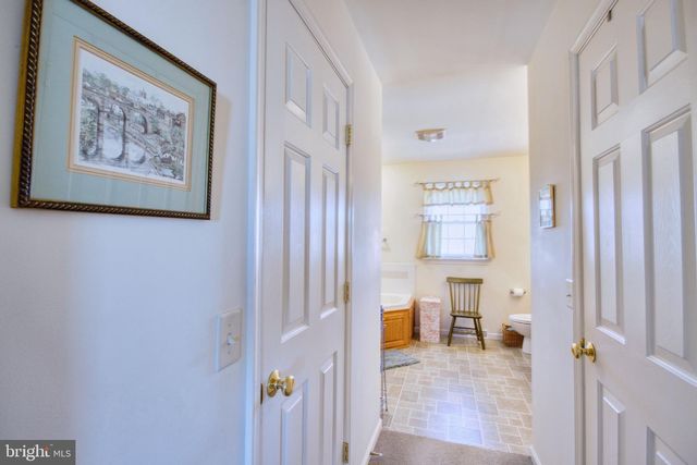 28 NORFOLK LN, Lebanon, PA 17042