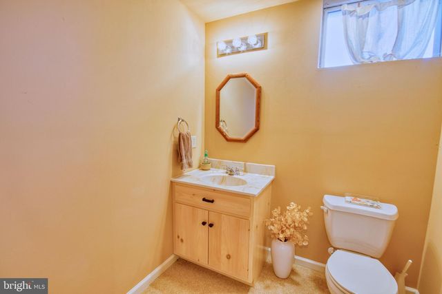 28 NORFOLK LN, Lebanon, PA 17042