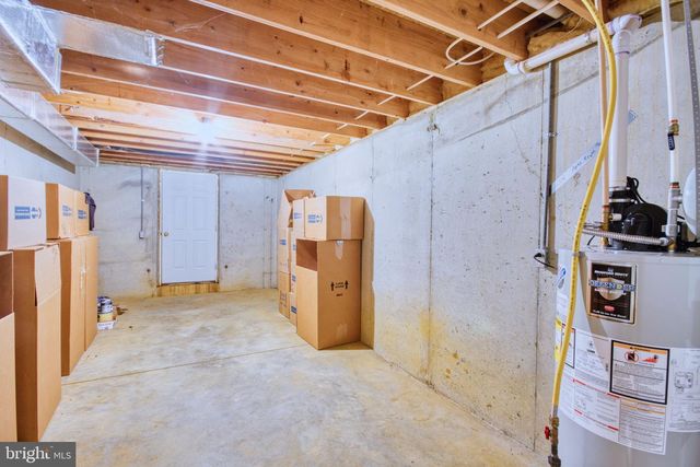 28 NORFOLK LN, Lebanon, PA 17042