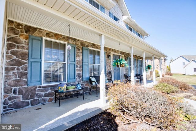 28 NORFOLK LN, Lebanon, PA 17042