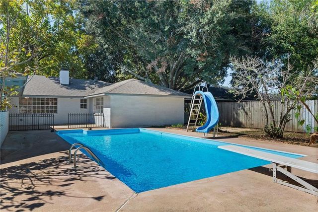 207 HEYMAN Lane, Alexandria, LA 71303