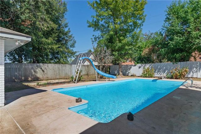 207 HEYMAN Lane, Alexandria, LA 71303