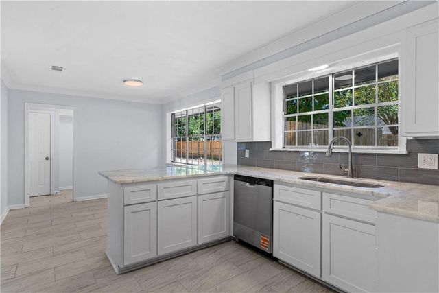 207 HEYMAN Lane, Alexandria, LA 71303