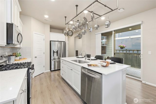 32828 SE Cottonwood Street, Black Diamond, WA 98010