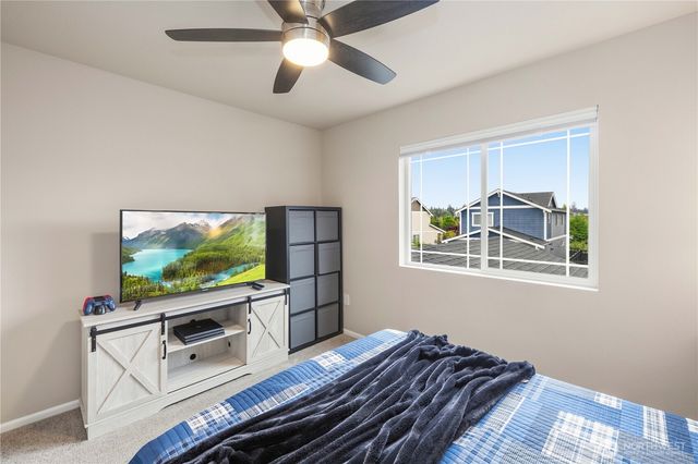 32828 SE Cottonwood Street, Black Diamond, WA 98010