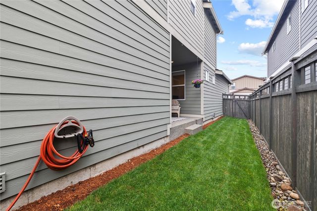 32828 SE Cottonwood Street, Black Diamond, WA 98010