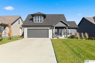 6017 N HWS Cleveland Boulevard, Omaha, NE 68116