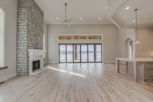 1132 Landing Pvt Ct, Gallatin, TN 37066