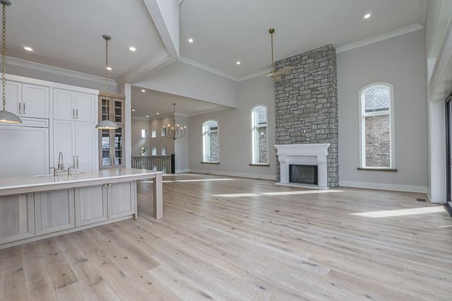 1132 Landing Pvt Ct, Gallatin, TN 37066