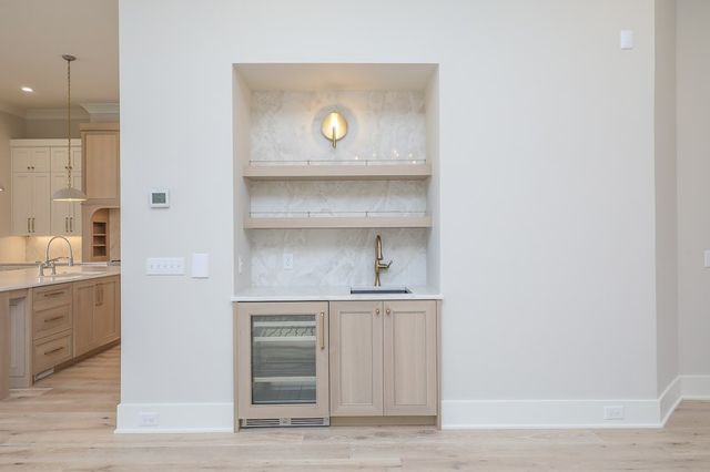 1132 Landing Pvt Ct, Gallatin, TN 37066