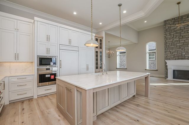 1132 Landing Pvt Ct, Gallatin, TN 37066