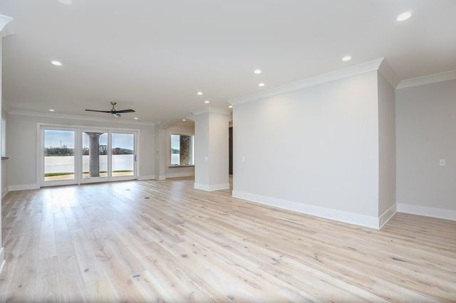 1132 Landing Pvt Ct, Gallatin, TN 37066