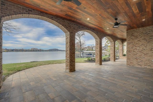 1132 Landing Pvt Ct, Gallatin, TN 37066