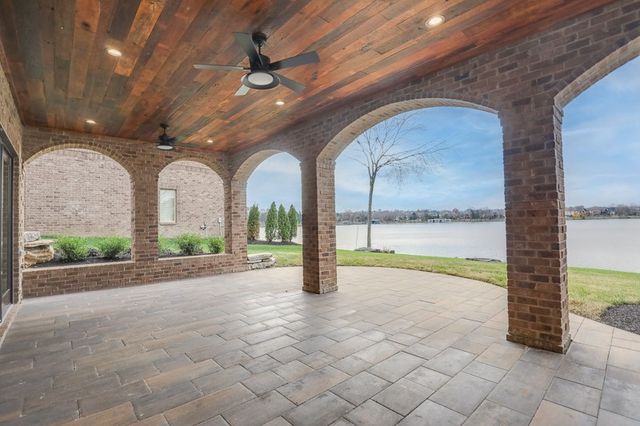 1132 Landing Pvt Ct, Gallatin, TN 37066