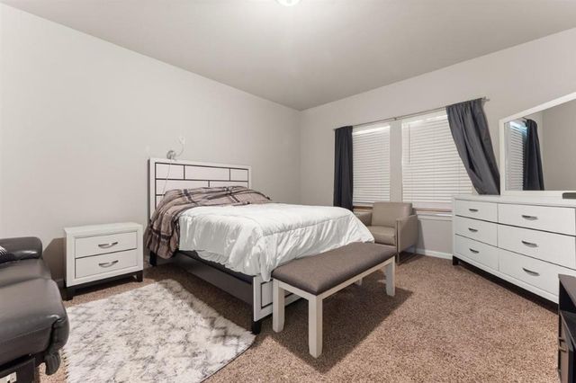 2213 N Savannah Lakes Drive, Lake Charles, LA 70607