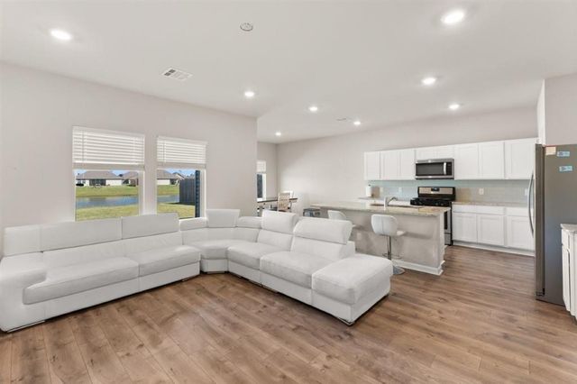 2213 N Savannah Lakes Drive, Lake Charles, LA 70607