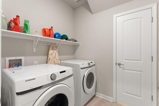 2213 N Savannah Lakes Drive, Lake Charles, LA 70607