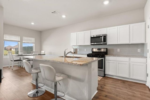 2213 N Savannah Lakes Drive, Lake Charles, LA 70607