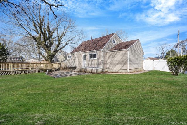 8 Elwood Road, Centereach, NY 11720