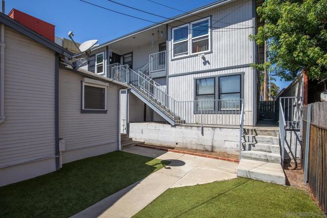 1930 Hornblend Street, San Diego, CA 92109