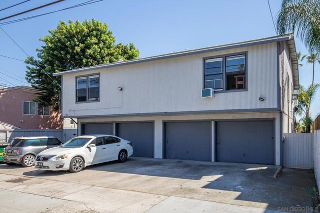 1930 Hornblend Street, San Diego, CA 92109