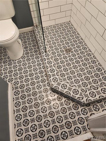 81 Mayer Avenue, Buffalo, NY 14207