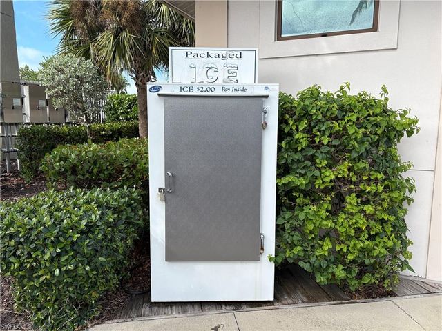 1345 5th AVE S, Naples, FL 34102