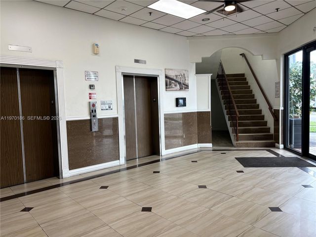 2100 W 76th Street 206, Hialeah, FL 33016