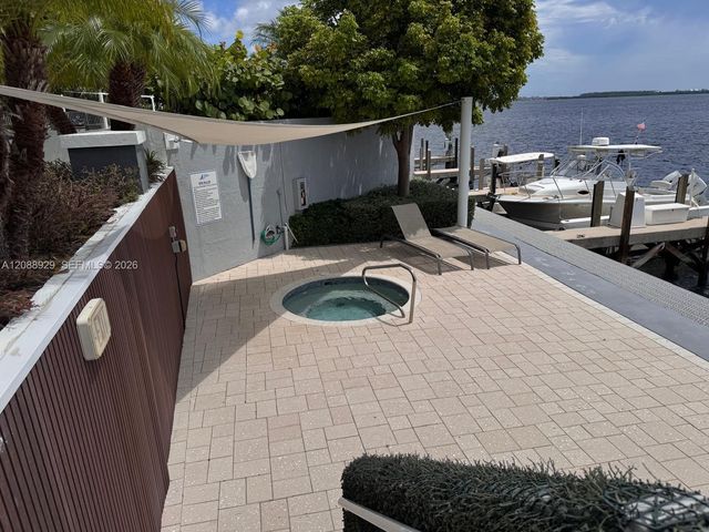 200 SE 15th Road 7D, Miami, FL 33129