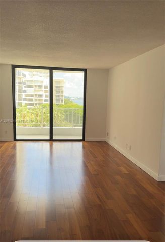 200 SE 15th Road 7D, Miami, FL 33129