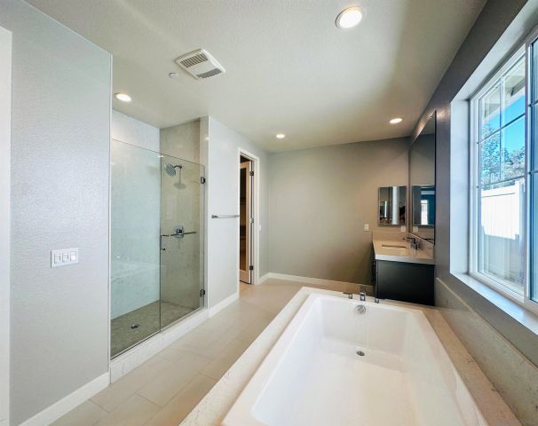 13765 Holly Oak Way, Poway, CA 92064