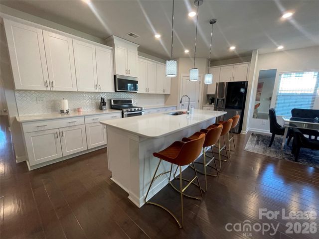 11838 Red Leaf Drive, Charlotte, NC 28215